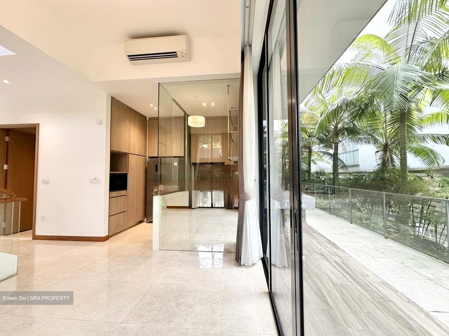 Sunrise Avenue (D28), Terrace #448570791